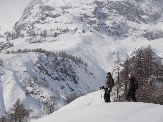 Ascent Descent offpiste Chamonix